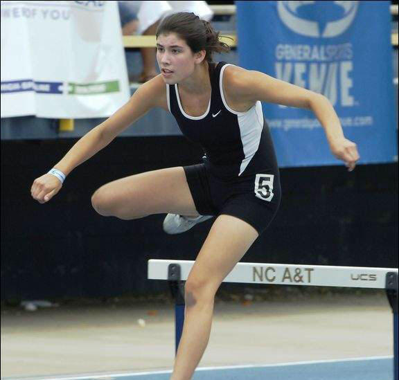 Sophia Treakle, Asheville HS. www.greathurdlers.com